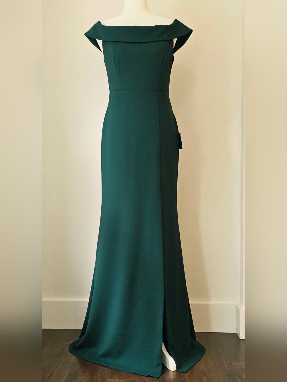 LULUS Women's Deep Green Off-Shoulder Mermaid Maxi Dress With Side Slit . Size M